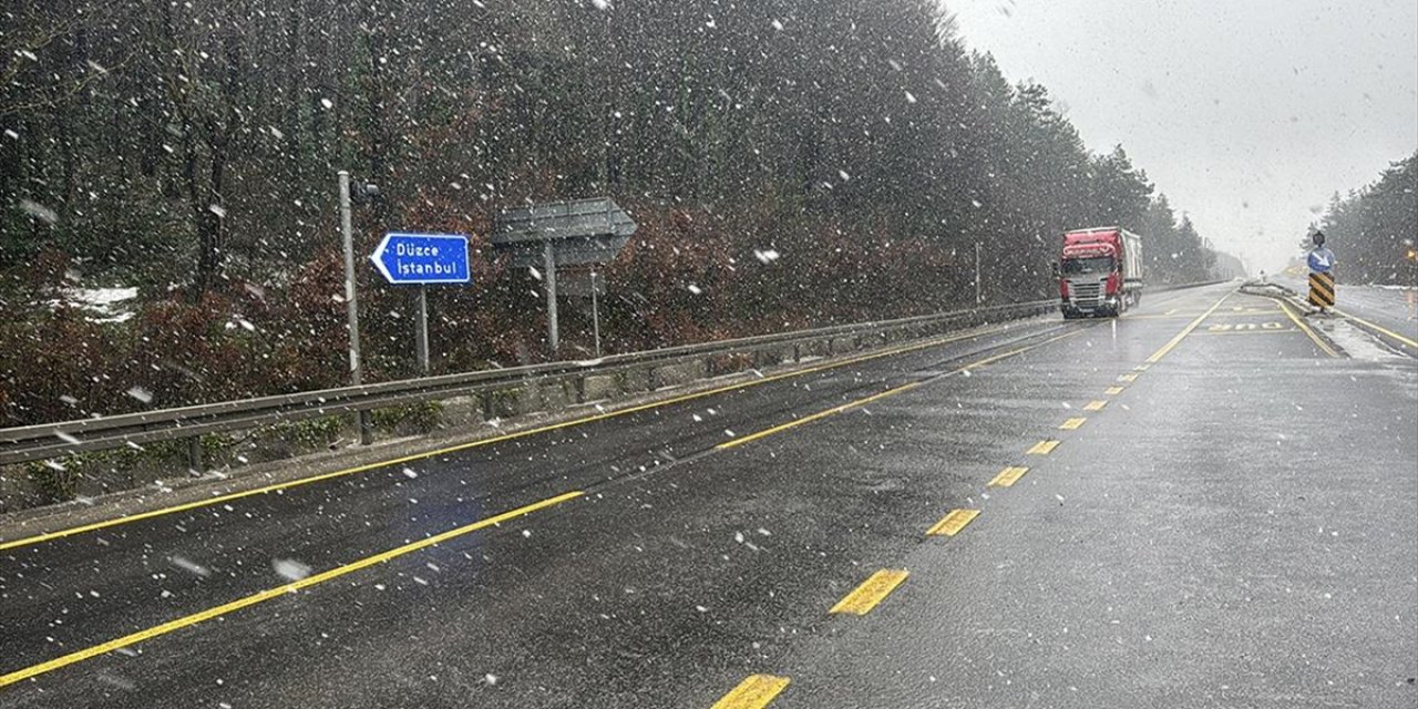 Bolu Dağı'nda Kar Yağışı Başladı