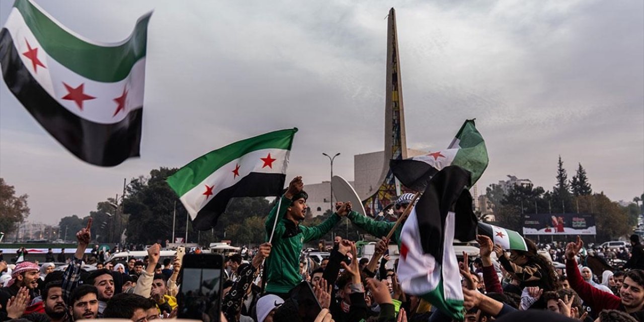 Arap ve Türkiye Dışişleri Bakanları, Suriye'deki Gelişmeleri Tartışmak Üzere Ürdün'de Toplanıyor