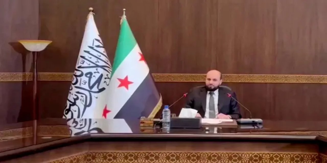 Suriye'de Kullanılan Bayrak, Ülkenin Geleceğiyle İlgili Nasıl Bir Mesaj Veriyor?