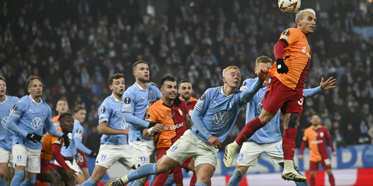 Galatasaray, UEFA Avrupa Ligi'nde Play-Off'u Garantiledi