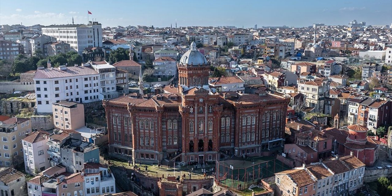 Özel Fener Rum Ortaokulu ve Lisesi Ziyarete Açıldı