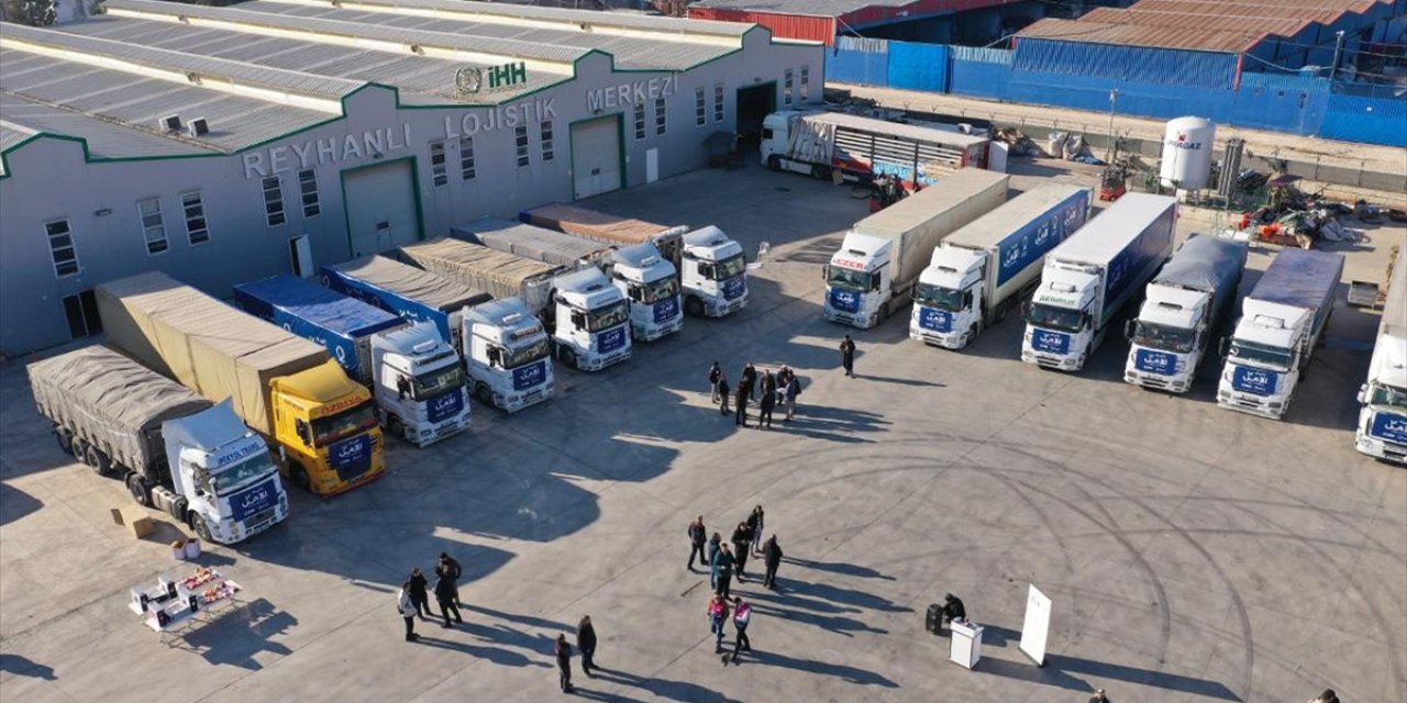 Hatay'dan Suriye'ye 30 Yardım Tırı Gönderildi