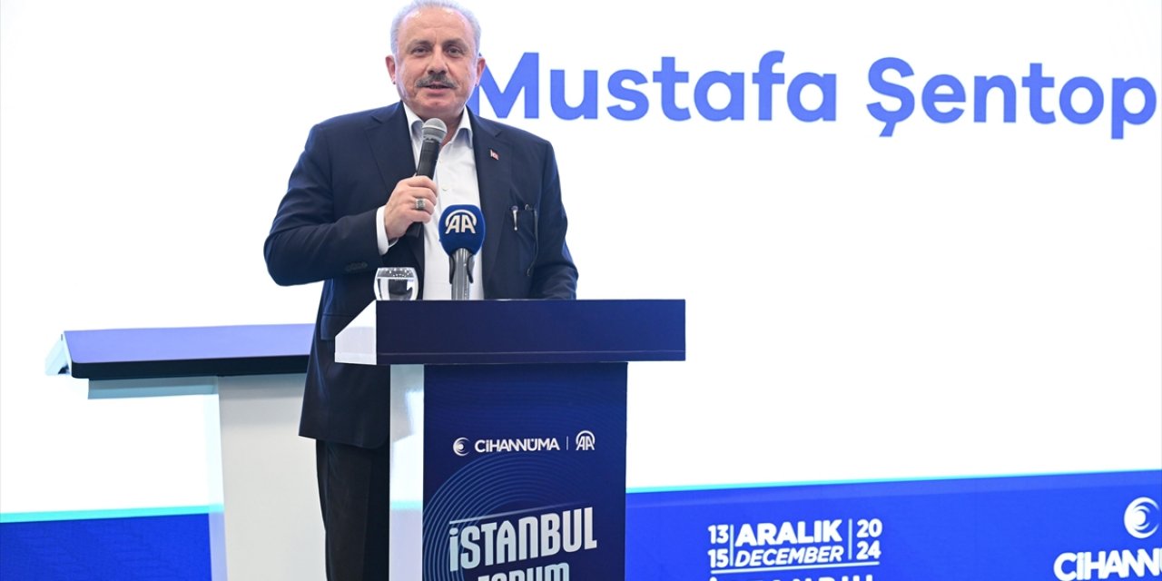 Anayasa Sadece Türkiye'de Değil Başka Ülkelerde de Yeni Anayasa Tartışılıyor