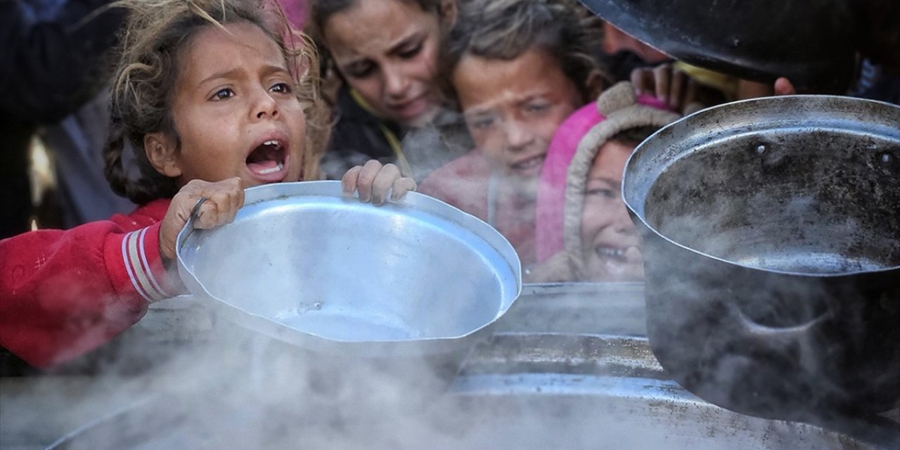BM, Gazze'de Yetersiz Beslenmeden Dolayı Hastanelere Getirilen Çocukların Sayısının 2 Kart Arttığını Bildirdi