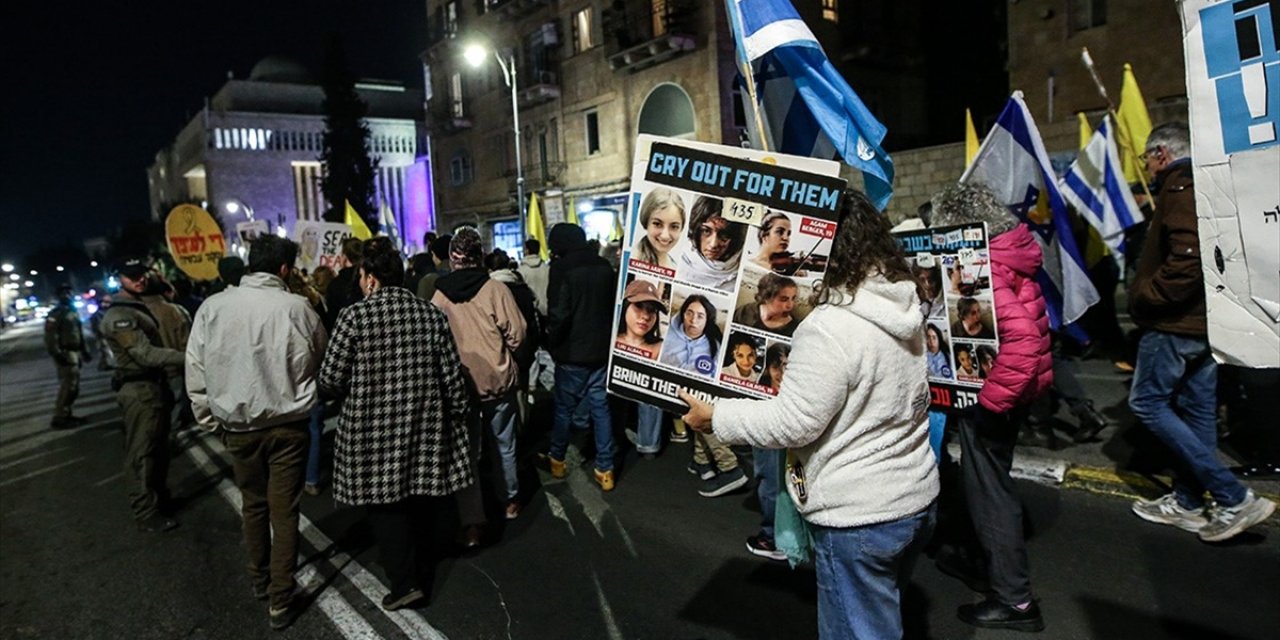 İsrail Heyetinin, Gazze'de Esir Takası ve Ateşkes Anlaşması Müzakereleri İçin Doha'ya Gittiği Belirtildi