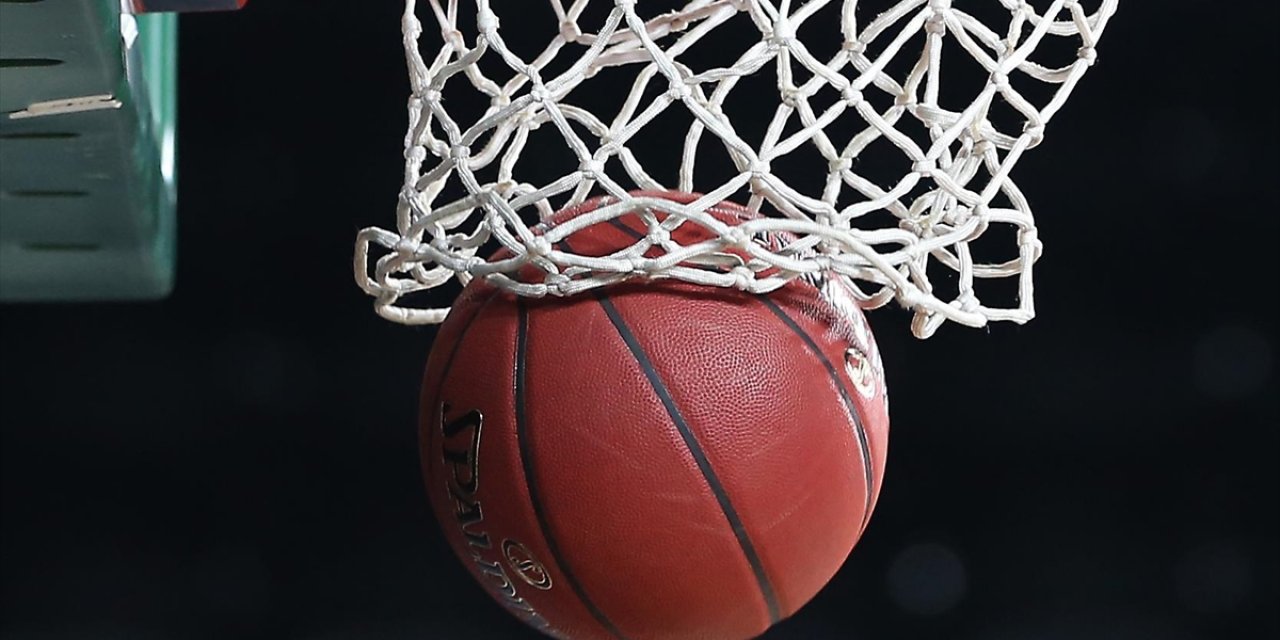 NBA'de Jokic "Triple-Double" Yaptı, Nuggets Üst Üste 3. Galibiyetini Aldı