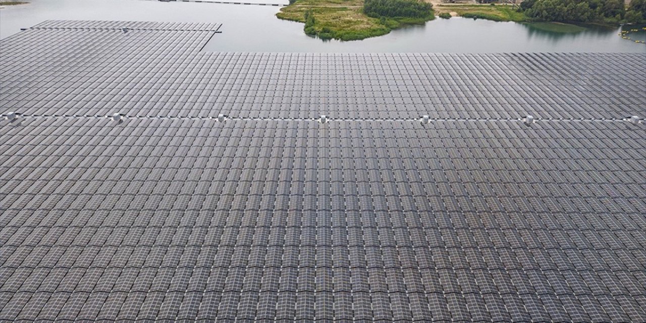 AB'nin Güneş Enerjisi Kurulumu Hız Kesti