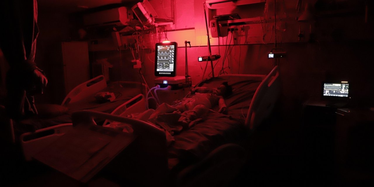 İsrail'in Vurduğu Kemal Advan Hastanesi Yoğun Bakım Servisinde Yangın Çıktı