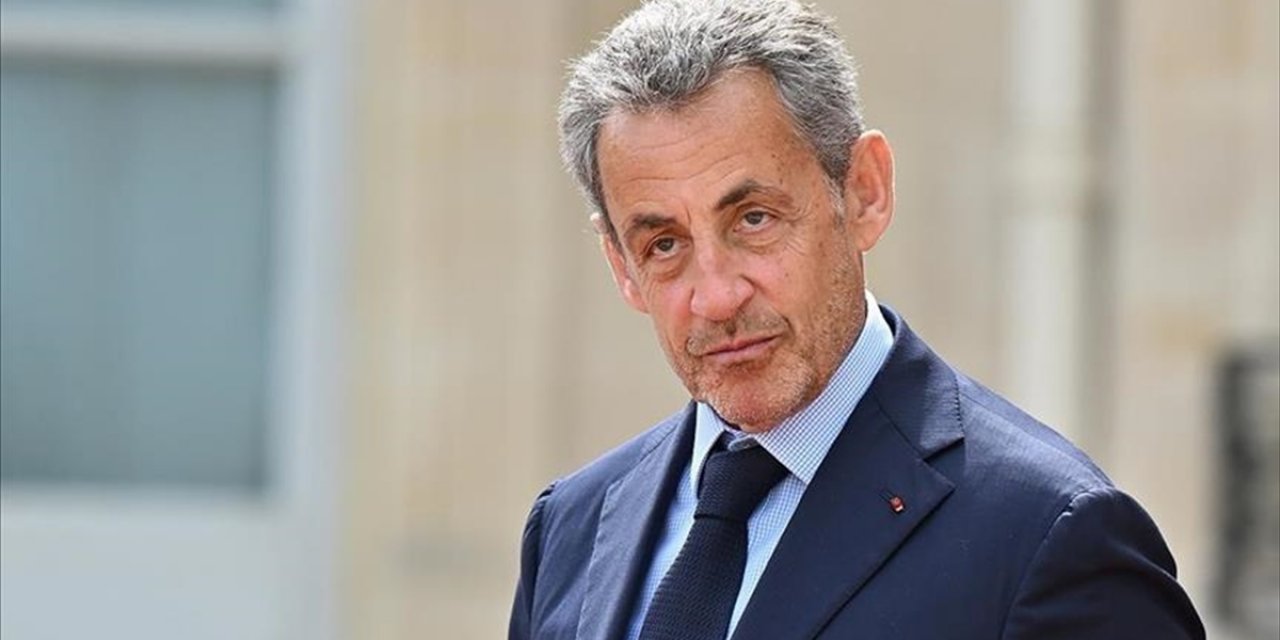 Fransa'da "Telekulak" Davasında Sarkozy'nin 1 Yıl Ev Hapsi Cezası Onandı