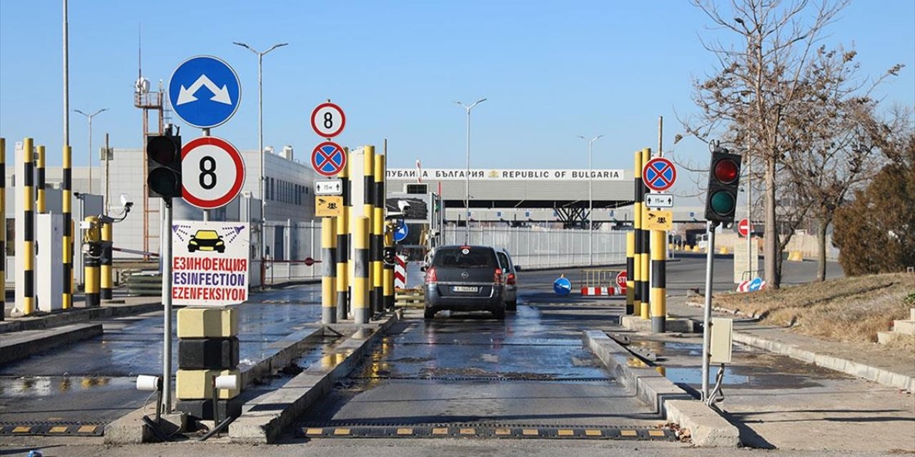 Bulgaristan’a Açılan Türk Sınır Kapılarında Araç Dezenfektasyon Sistemi Yeniden Devreye Girdi