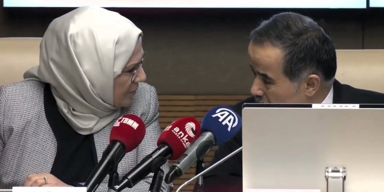 Mikrofon Açık Unutuldu, AK Partililerin Dedikodusu İfşa Oldu