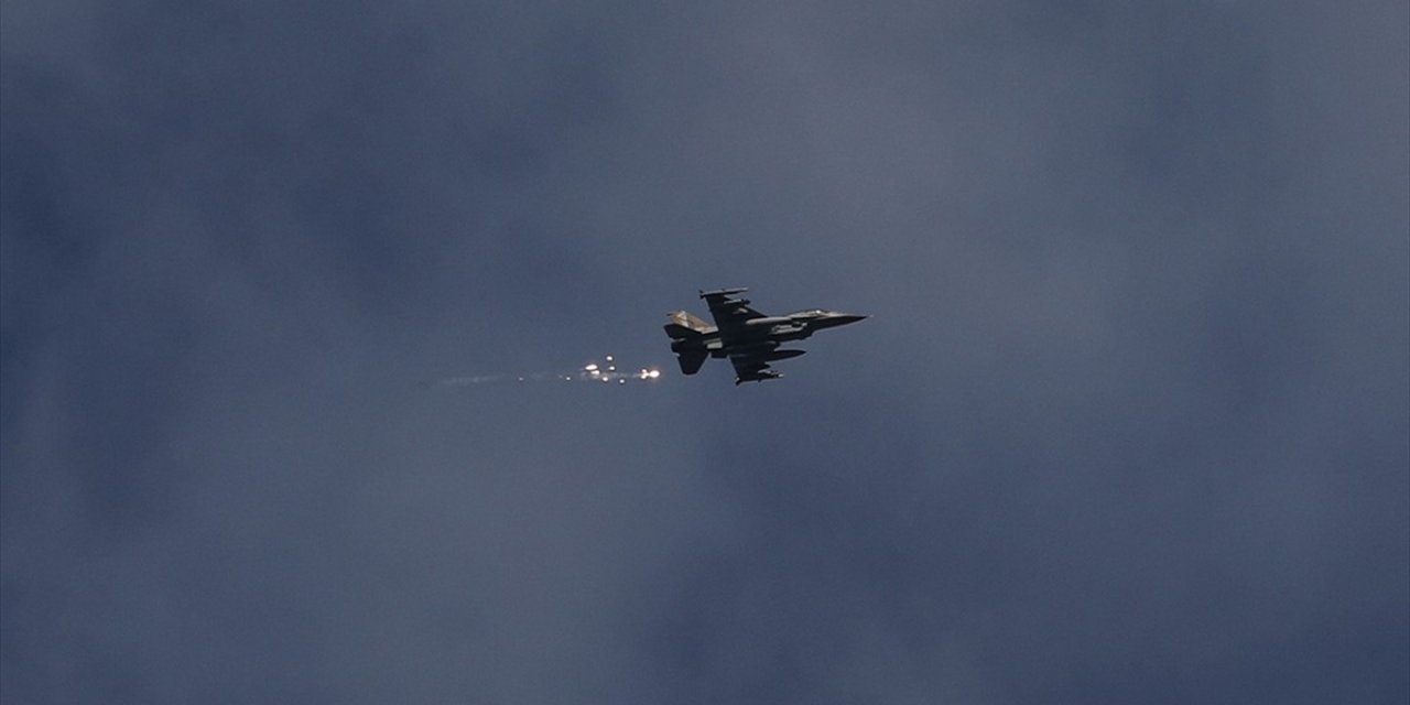 İsrail Ordusu, Yemen'deki Husilere Karşı Hava Saldırıları Düzenlediğini Duyurdu