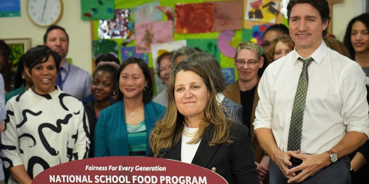 Kanada'da Maliye Bakanının İstifası, Hükümeti Yeni Bir Kargaşaya Sürükledi