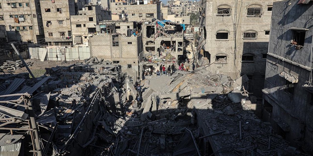 İsrail'in 440 Gündür Saldırılarını Sürdürdüğü Gazze'de Can Kaybı 45 Bin 129'a Yükseldi