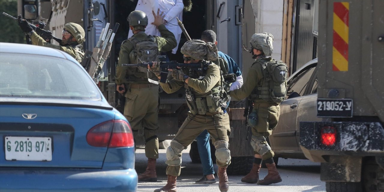 İsrail Askerlerinin Nablus'ta Açtığı Ateş Sonucu 80 Yaşındaki Filistinli Kadın Yaşamını Yitirdi