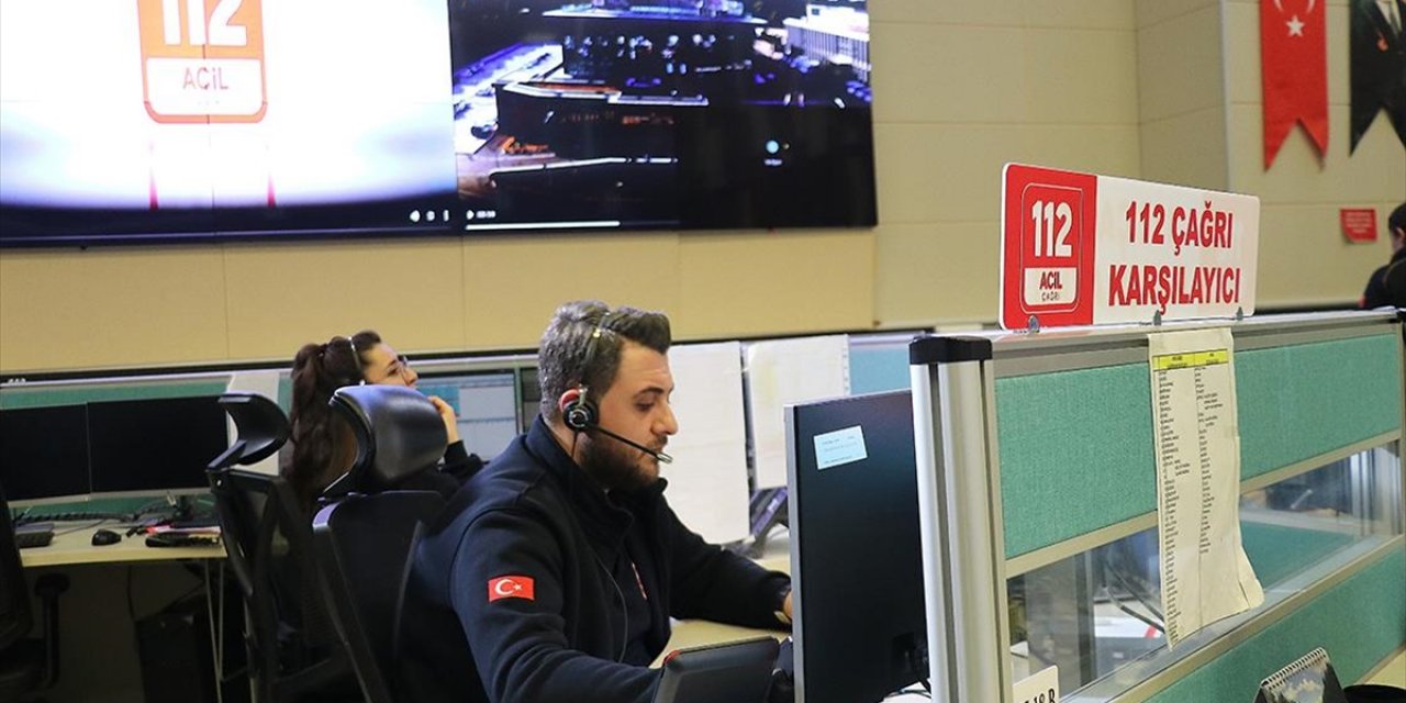 Van'da Bir Kişi, 112 Acil Çağrı Merkezi'ni 8 Bin 500 Kez Gereksiz Yere Aradı