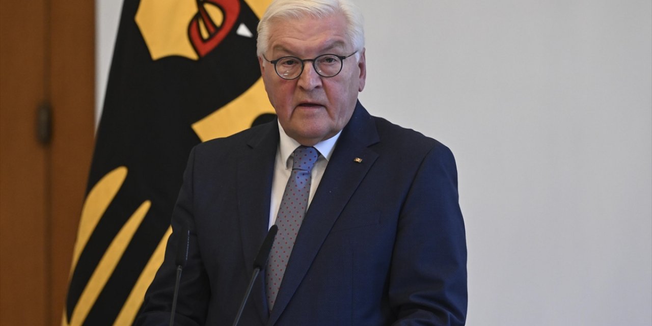 Almanya Cumhurbaşkanı Steinmeier, Meclisin Feshiyle İlgili Kararını 27 Aralık'ta Verecek