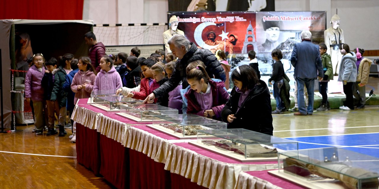 Kuşadalı Öğrenciler Çanakkale Savaşı’nın Bilinmeyen Yönleriyle Tanıştı