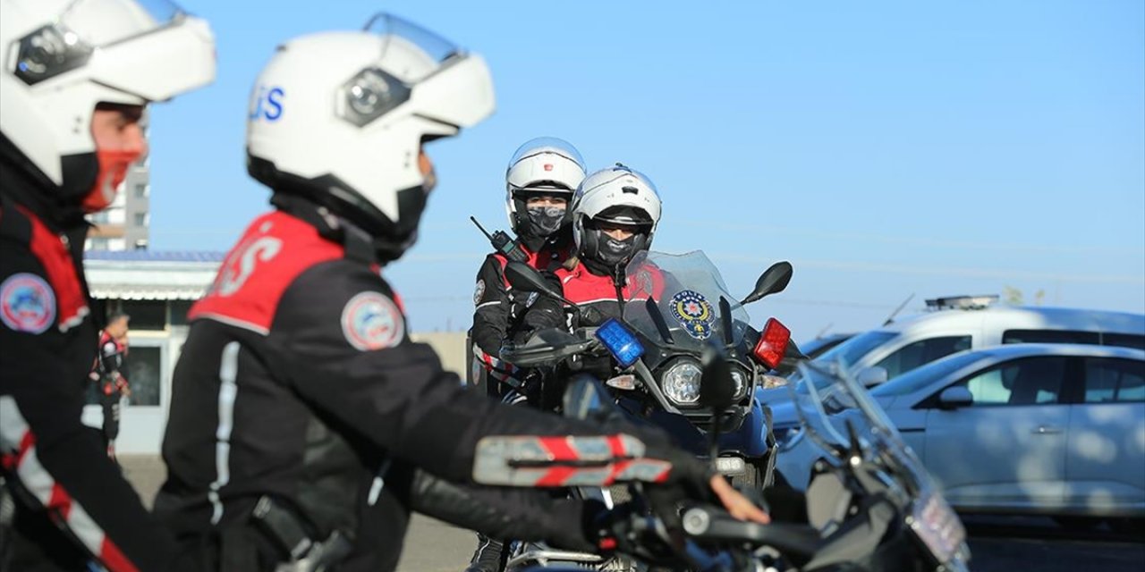 Diyarbakır'da Bu Yıl 1631 Kadın "İmdat" Butonuna Basarak Yardım Aldı