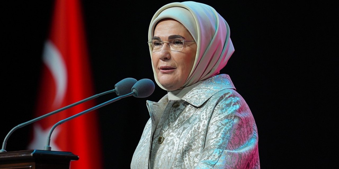 Emine Erdoğan'dan Yeni Yapay Zeka Platformuna Yönelik Paylaşım