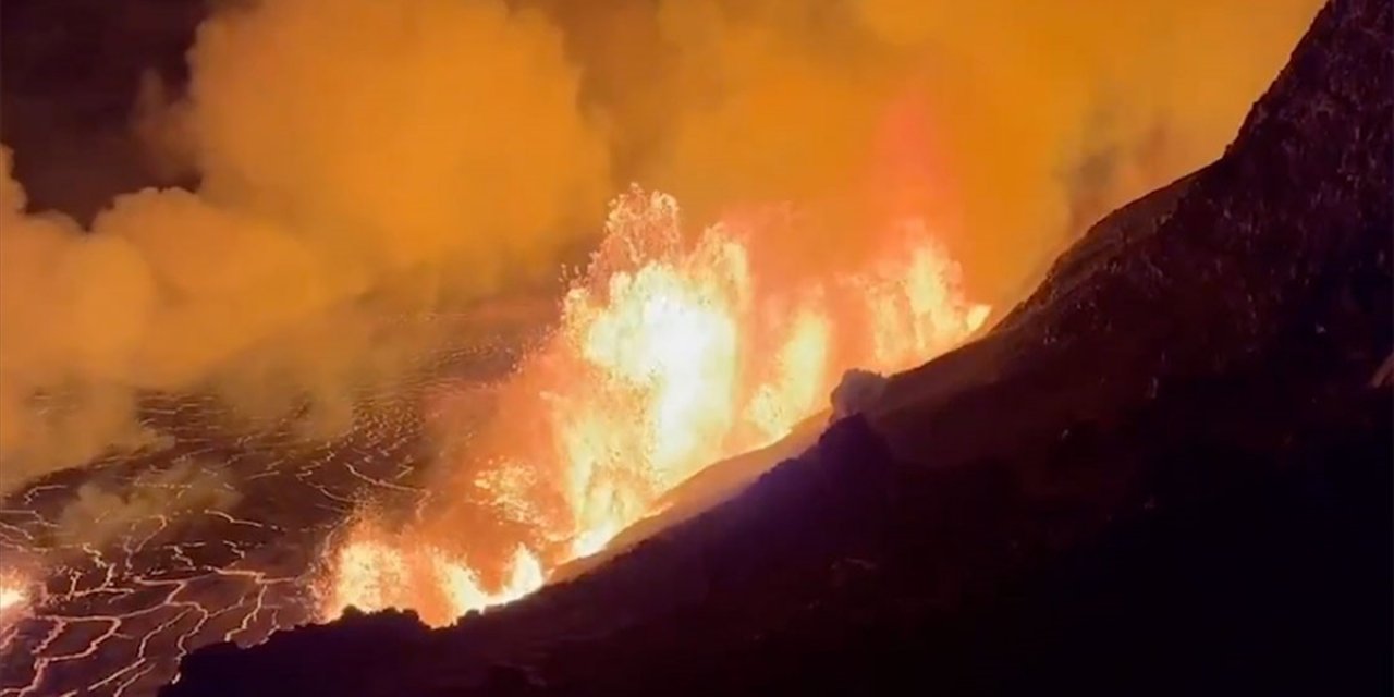 Hawaii'deki Kilauea Yanardağı Faaliyete Geçti