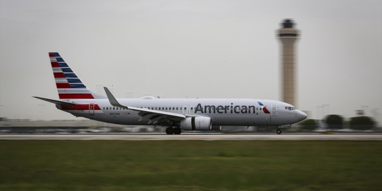 American Airlines, ABD'deki Uçuşlarını Teknik Bir Sorun Nedeniyle Kısa Süreliğine Durdurdu