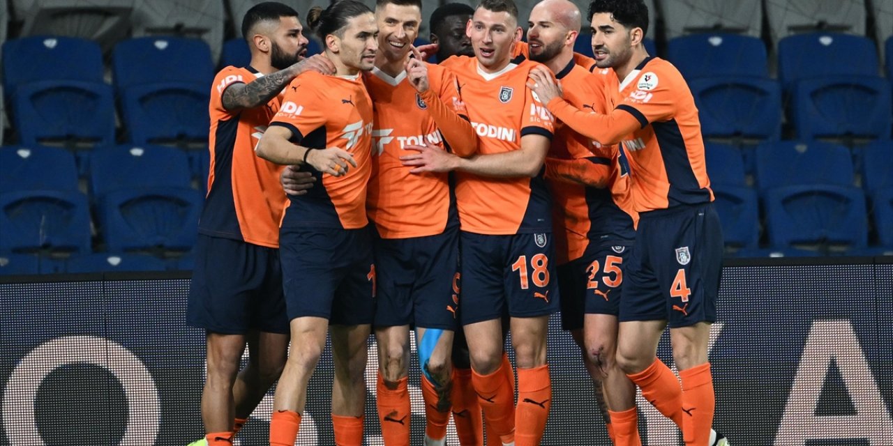 Rams Başakşehir Yeni Yıla Süper Lig'in 7. Sırasında Giriyor