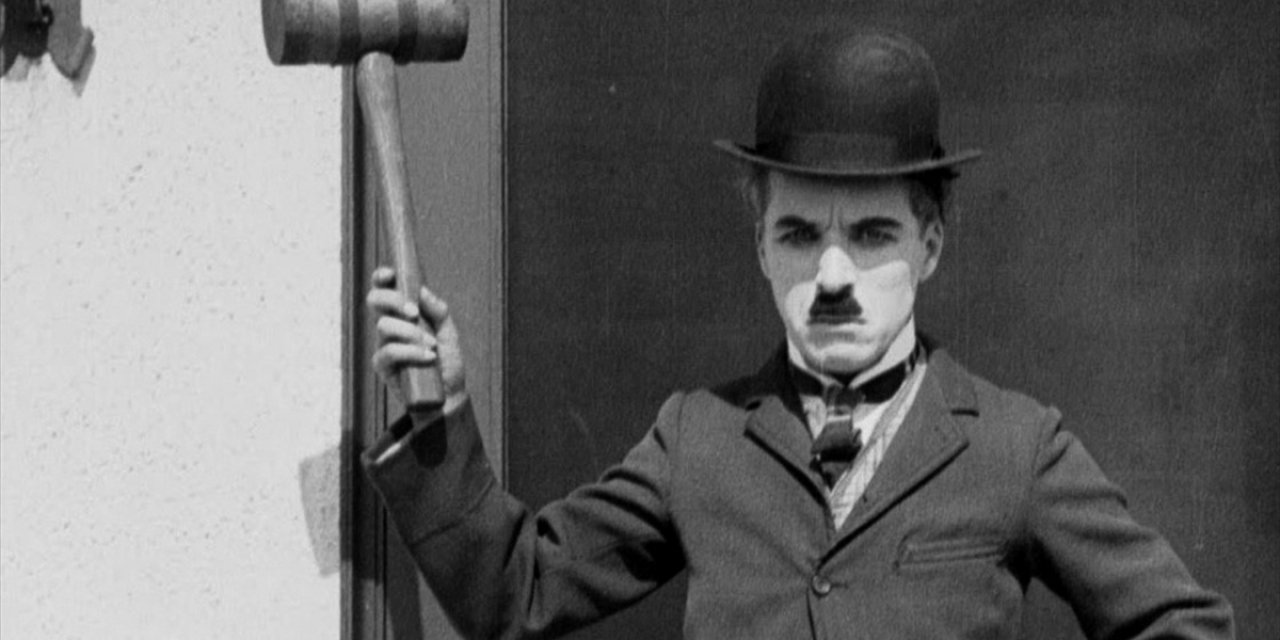 "Şarlo" Karakteri İle Özdeşleşen Komedyen: Charlie Chaplin