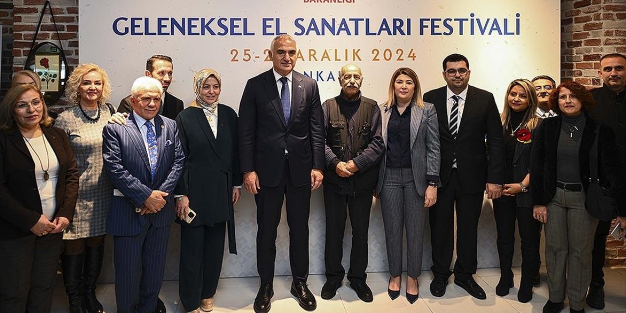 Bakan Ersoy: Önemli Olan Geleneksel El Sanatlarını Yaşatıp, Gelecek Nesillere Aktarabilmek