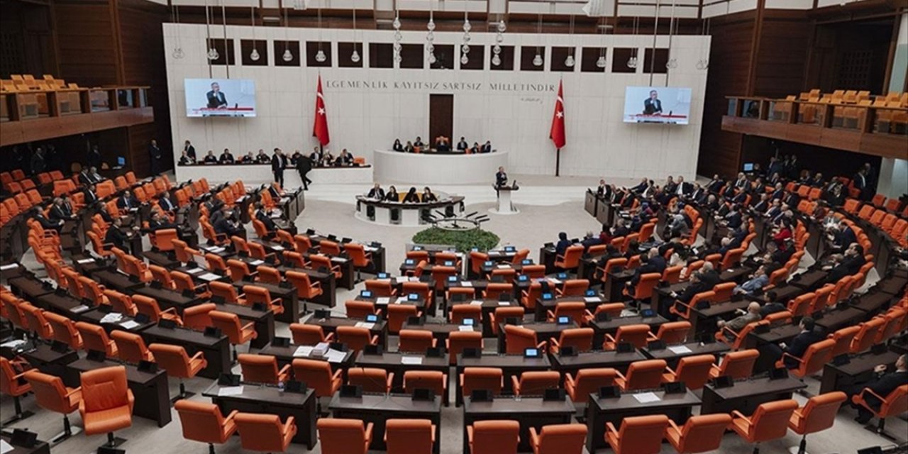 Yeni Grup Kurulması İçin Üç Partinin Genel Başkanı Bir Araya Geldi