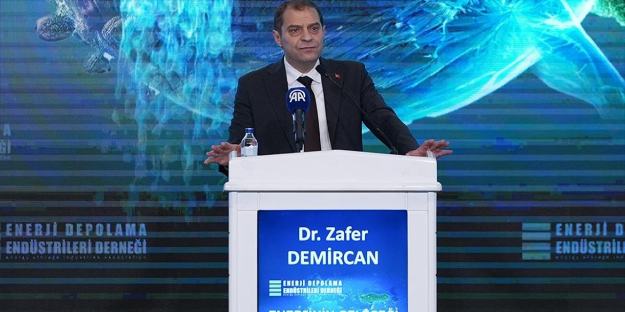 Yenilenebilir Enerji Yatırımları 132 Milyar Dolarlık Doğal Gaz İthalatının Önüne Geçti