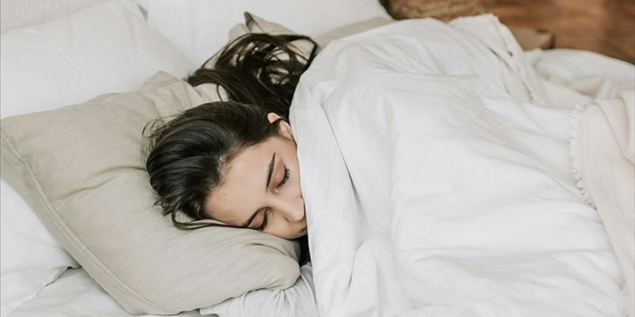 "Kaliteli Uyku" İçin Gün İçinde Su Tüketimini Artırın Önerisi