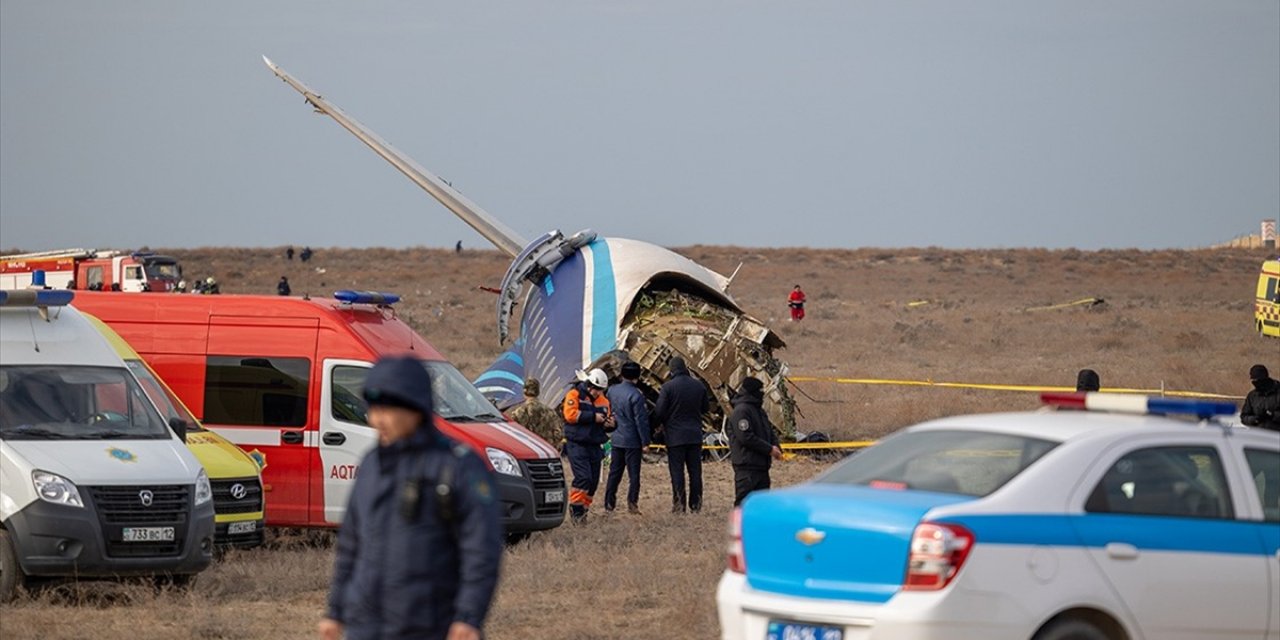 Kazakistan, Aktau Kenti Yakınlarında Düşen Uçağa İlişkin Kronolojiyi Paylaştı