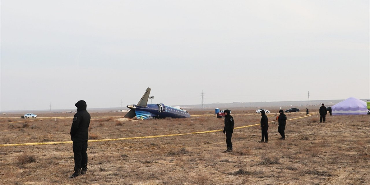Türkiye'den 8 Kişilik Heyet Kazakistan'daki Uçak Kazasını Araştırmak İçin Bakü'ye Gidiyor