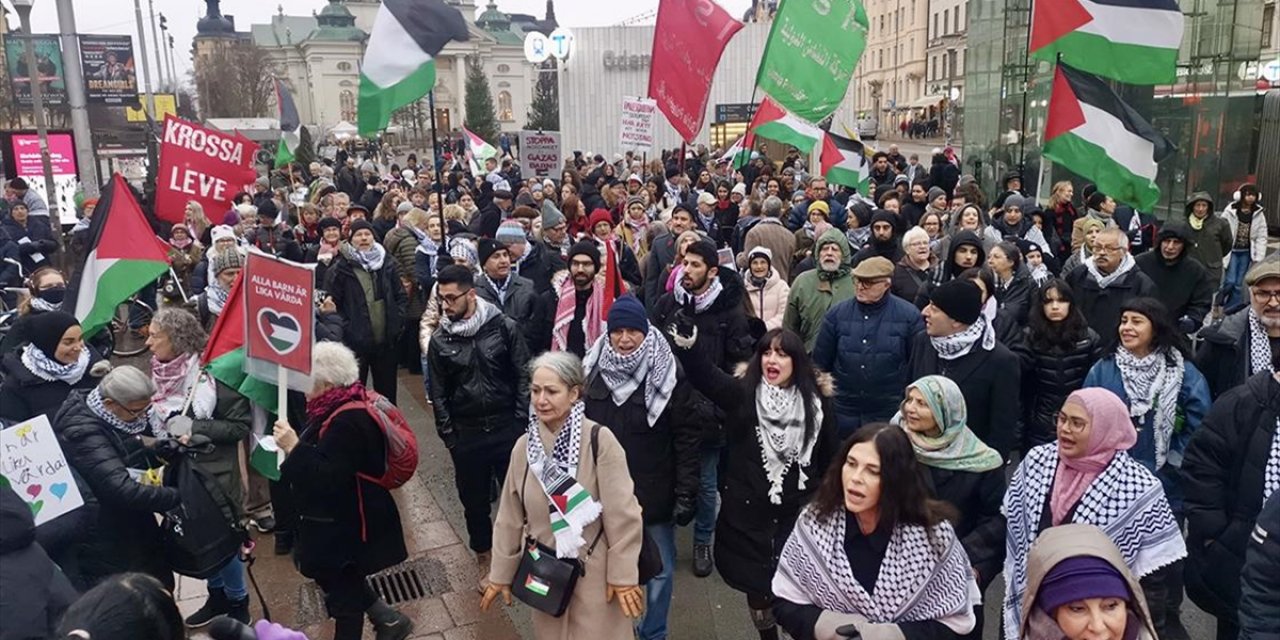 İsveç'te, İsrail'in Gazze ve Lübnan'a Saldırıları Protesto Edildi