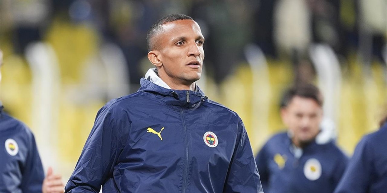 Fenerbahçeli Futbolcu Rodrigo Becao Ameliyat Edildi