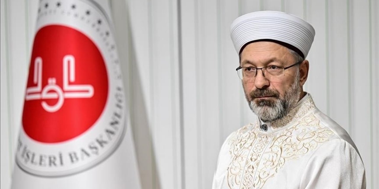 Diyanet İşleri Başkanı Erbaş'tan Üç Aylar ve Regaip Kandili Mesajı