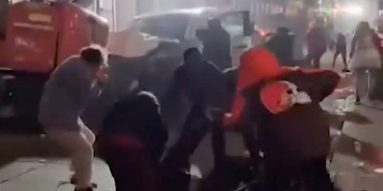 ABD'de Bir Aracın Kalabalığa Dalması Sonucu 10 Kişi Öldü, 30 Kişi Yaralandı