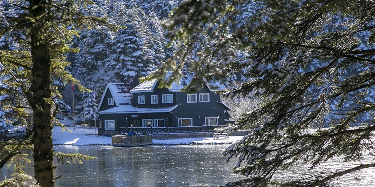 Gölcük Tabiat Parkı'nda Yeni Yılın İlk Günü Yoğunluk Yaşandı