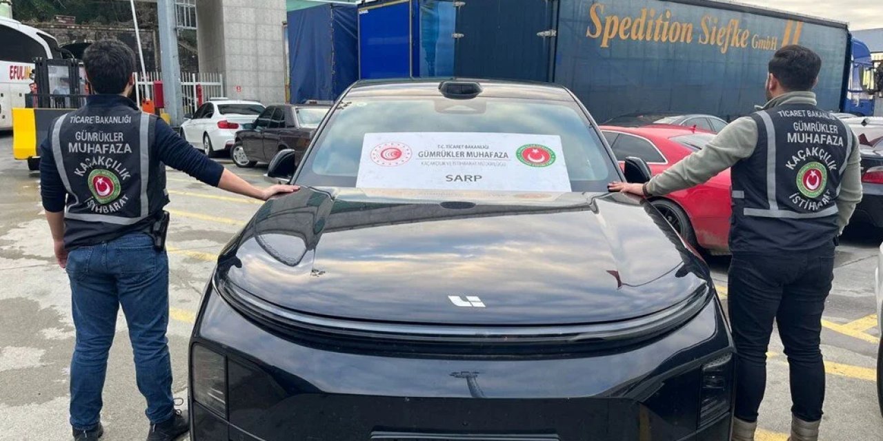 540 Milyon Liralık 50 Lüks Araca El Koyuldu