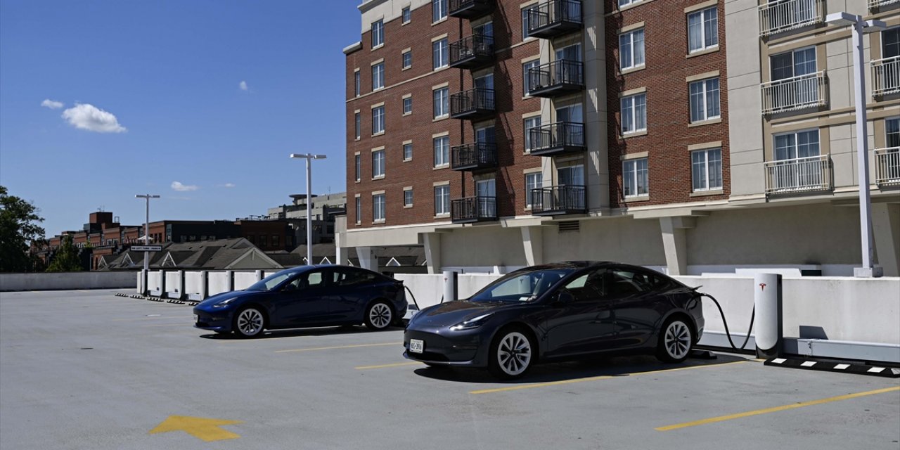 Tesla'nın 2024'ün Son Çeyreğinde Teslim Ettiği Otomobil Sayısı Beklentilerin Gerisinde Kaldı