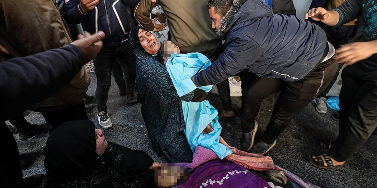 İsrail'in Gazze'ye Son 24 Saatte Düzenlediği Hava Saldırılarında 71 Filistinli Öldü