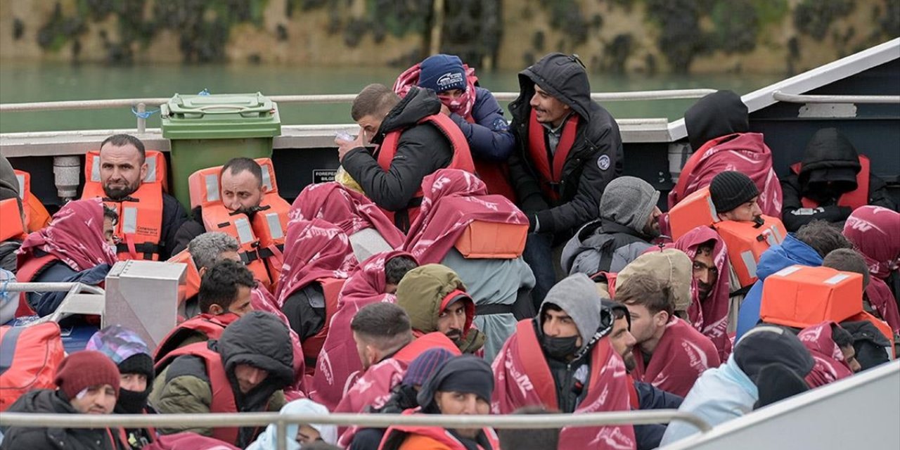 Geçen Yıl Manş Denizi'ni Geçmeye Çalışan 69 Düzensiz Göçmen Öldü