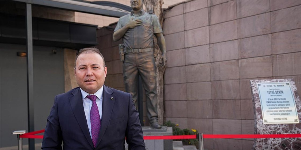 Arkadaşı, Şehit Fethi Sekin'e Olan Özlemini Yazdığı Şiirle Dile Getirdi