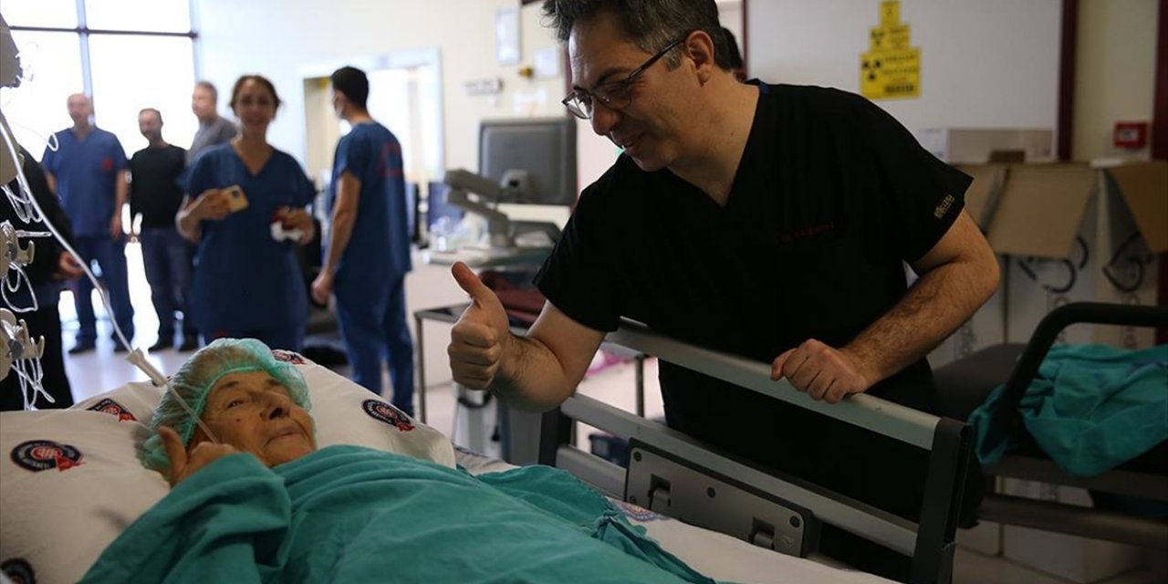 Kahramanmaraş'ta Kalp Kapağı Anjiyo Yöntemiyle Değiştirilen Kadın Sağlığına Kavuştu