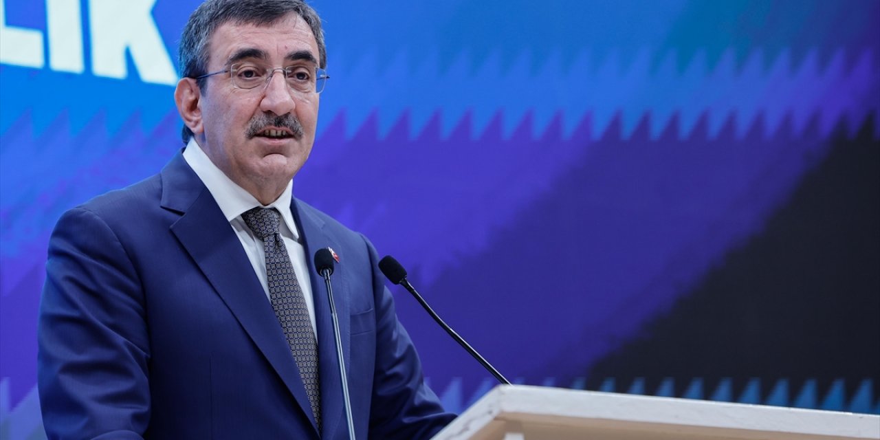 İyileşen Dış Ticaret Açığımız, Dezenflasyon Sürecine Olumlu Katkı Vermiştir