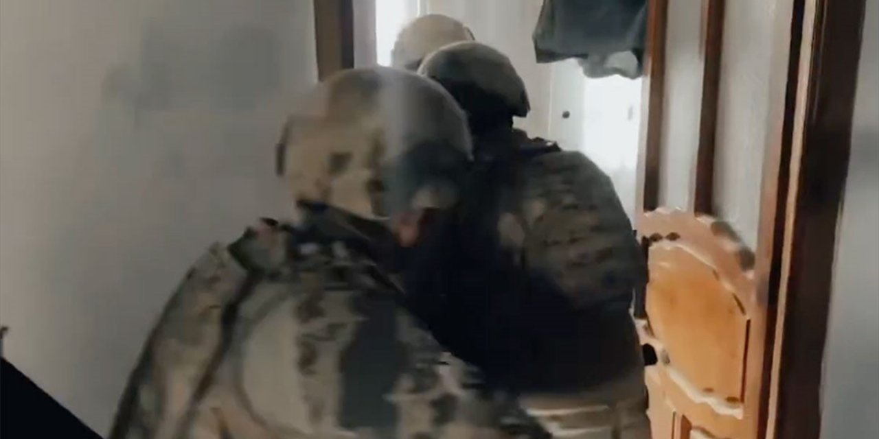 Nitelikli Dolandırıcılık ve Yasa Dışı Bahse Yönelik "Siberağ-14" Operasyonlarında 20 Şüpheli Yakalandı