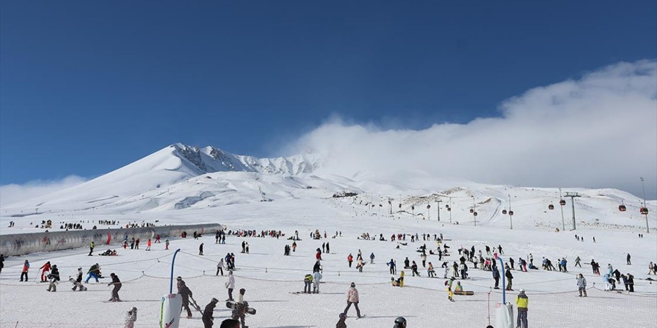 Erciyes Kayak Merkezi'nde Hedef 3 Milyon Ziyaretçi