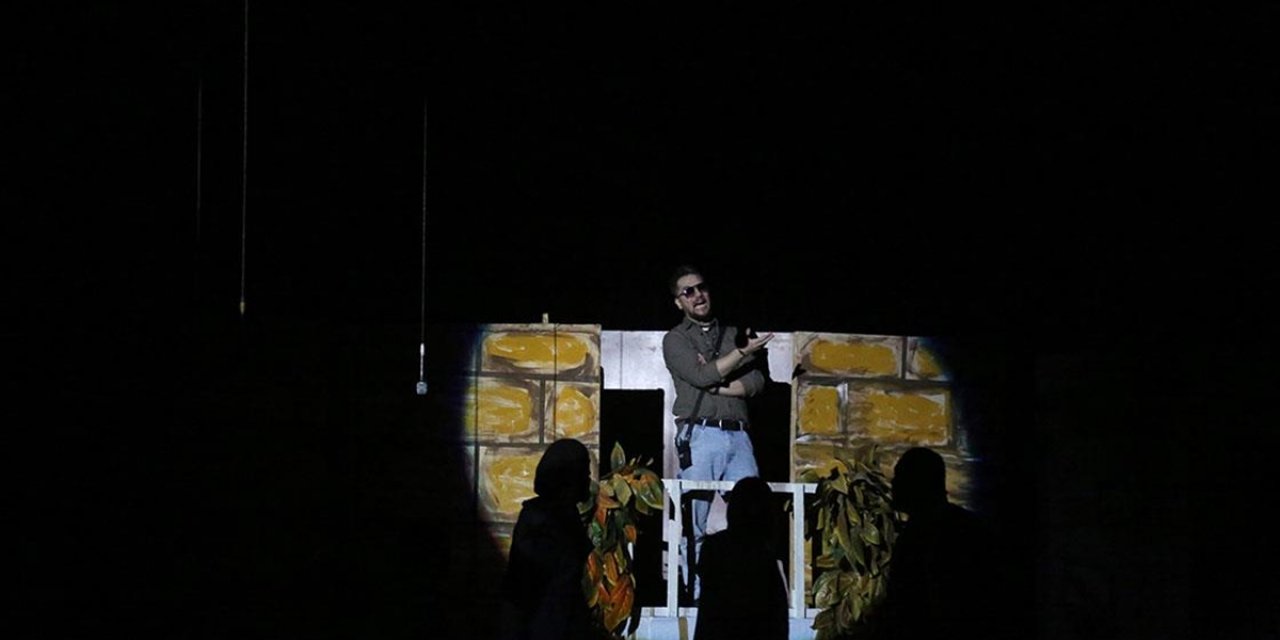 Halep'te, Esed Rejiminin Devrilmesi Sonrasını Anlatan Sanat Etkinliği Yapıldı