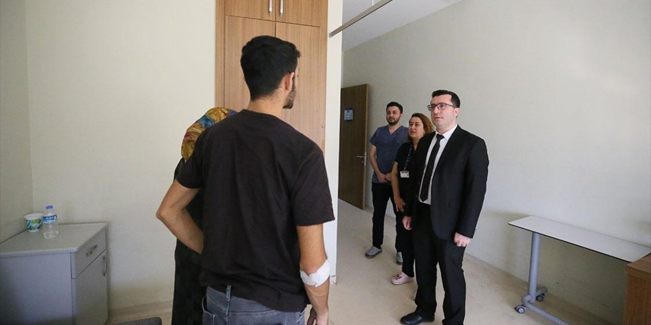 Ebeveynlere Ergenlikteki Çocuklar İçin "Yönetici Değil, Rehber Olun" Çağrısı